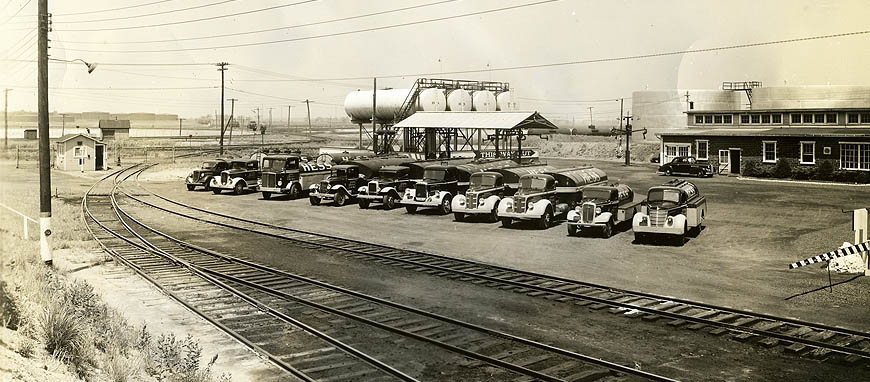 First Hess Oil Terminal in Perth Amboy, NJ, 1938